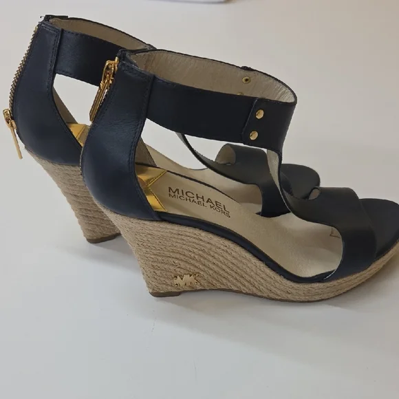 Michael Kors Blue NavyLeather Wedges with Tan Sole,sz 7. - Picture 1 of 6